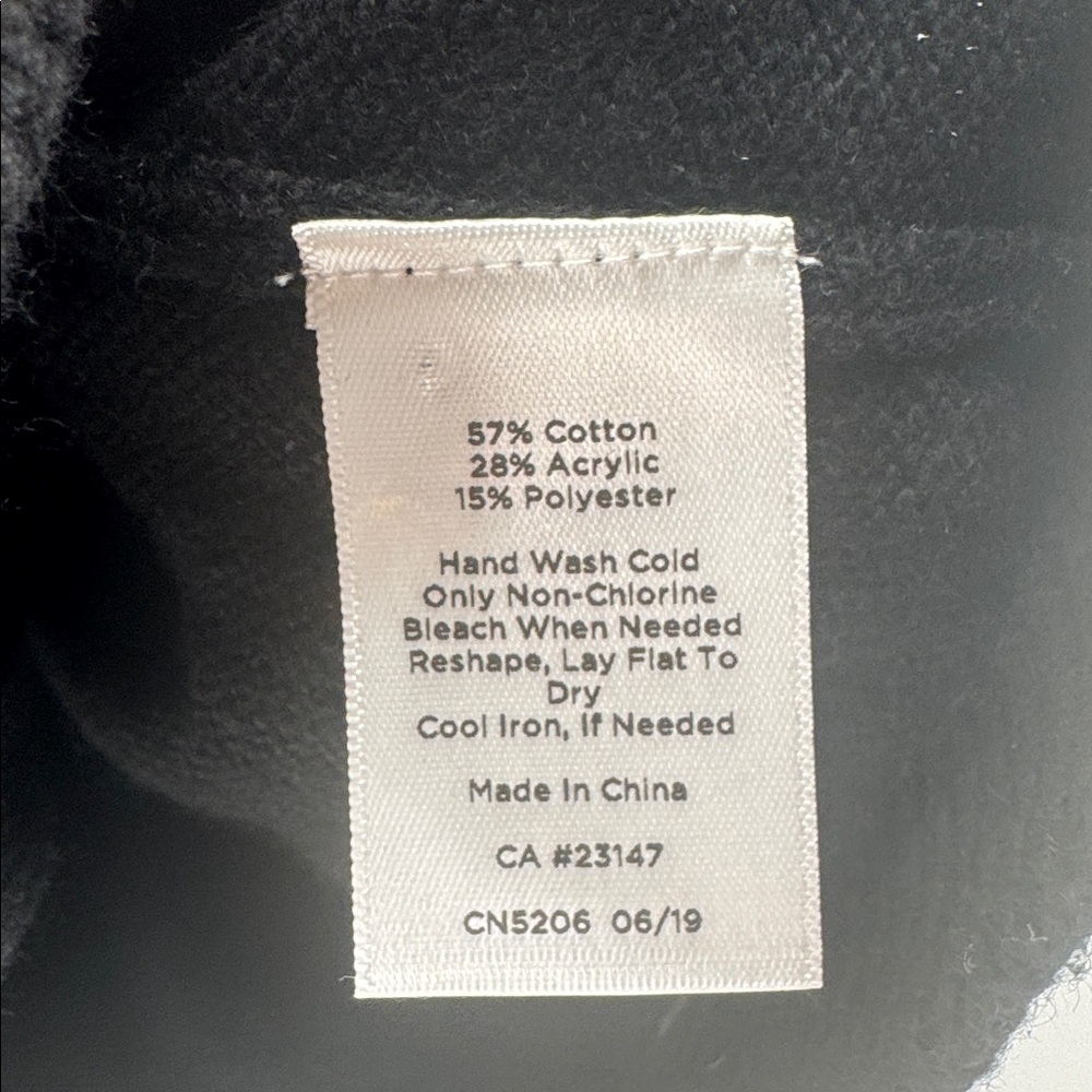 Talbots Snowflake Fair Isle Cardigan Black & White Size Large Petite - Picture 7 of 8
